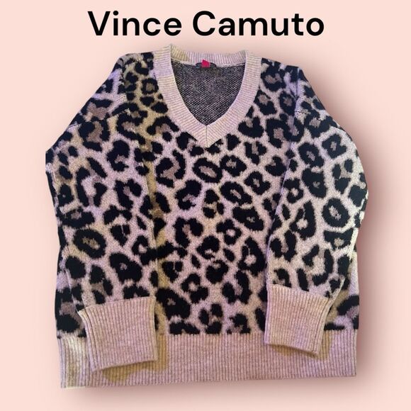 Like New Vince Camuto Fluffy V Neck Sweater - leopard print - Small - Picture 2 of 8